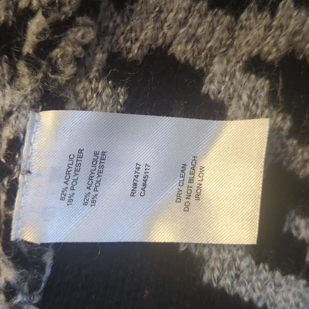 Natural Reflections Gray and Red Patterned Cardig… - image 3